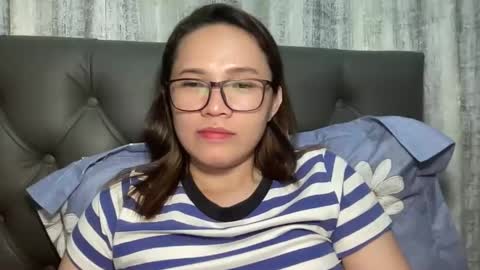 zoey_foryou online show from 11/20/25, 01:11