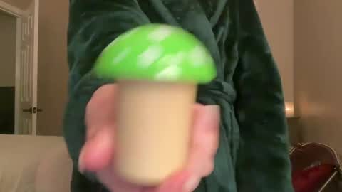 Snapshot of zoeydanner chatting on 02/05/25, 04:27 Zoeydanner online show from 02/05/25, 04:27