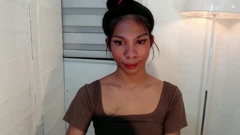 Snapshot of zoeygorgeous19 chatting on 02/08/25, 06:33 zoey online show from 02/08/25, 06:33