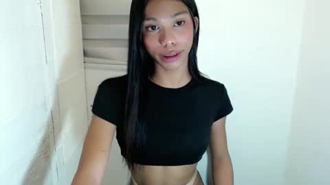 Snapshot of zoeygorgeous19 chatting on 02/23/25, 11:22 zoey online show from 02/23/25, 11:22