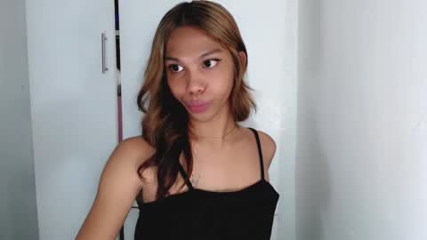 Snapshot of zoeygorgeous19 chatting on 10/09/25, 10:24 zoey online show from 10/09/25, 10:24