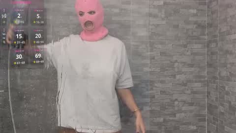 Zoey online show from 10/10/25, 05:06