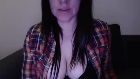 zoibee online show from 01/18/25, 10:17