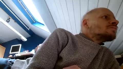 Snapshot of zolexthomas chatting on 12/26/24, 12:59 zolexthomas online show from 12/26/24, 12:59