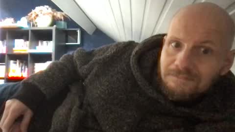 Snapshot of zolexthomas chatting on 01/23/25, 02:39 zolexthomas online show from 01/23/25, 02:39