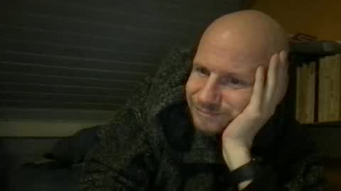 Snapshot of zolexthomas chatting on 10/02/25, 07:10 zolexthomas online show from 10/02/25, 07:10