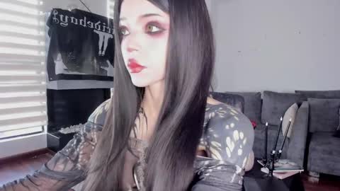 Snapshot of zombieeporcelainex chatting on 04/03/26, 09:02 SOPHIE online show from 04/03/26, 09:02