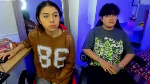 Snapshot of zooble_28 chatting on 06/16/26, 12:30 Nick And Mia online show from 06/16/26, 12:30
