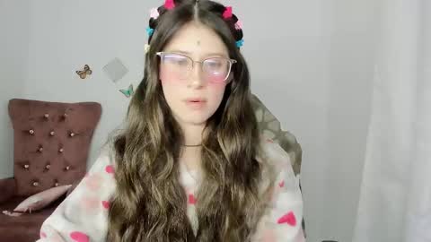 Snapshot of zooeybelair chatting on 02/07/26, 10:08 Alicie online show from 02/07/26, 10:08