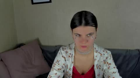 Snapshot of zorianaa_ chatting on 11/30/25, 09:19 Zoriana online show from 11/30/25, 09:19