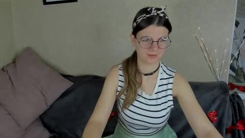 Snapshot of zorianaa_ chatting on 01/08/26, 09:28 Zoriana online show from 01/08/26, 09:28