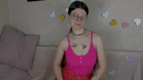 Snapshot of zorianaa_ chatting on 03/17/26, 09:51 Zoriana online show from 03/17/26, 09:51
