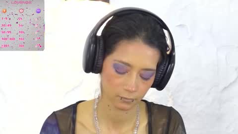 Snapshot of zorravioleta chatting on 09/24/25, 12:08 Violeta online show from 09/24/25, 12:08