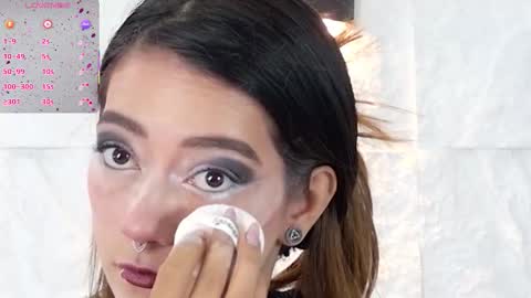 Snapshot of zorravioleta chatting on 10/24/25, 12:45 Violeta online show from 10/24/25, 12:45