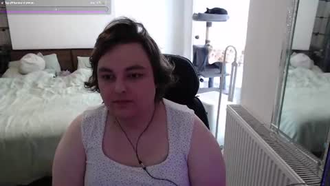 Zosia Blooms online show from 06/11/26, 11:08