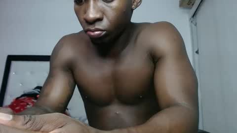 zousxxx online show from 01/24/25, 02:28