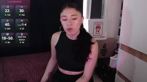 Snapshot of zowi_hottiee chatting on 11/24/25, 03:45 cintya kors online show from 11/24/25, 03:45