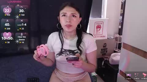 Snapshot of zowi_hottiee chatting on 12/03/25, 06:50 cintya kors online show from 12/03/25, 06:50