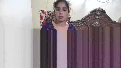 zoyakhan803 online show from 05/01/26, 06:12