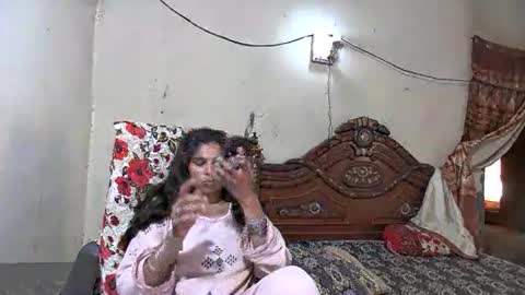 zoyakhan803 online show from 05/08/26, 05:46