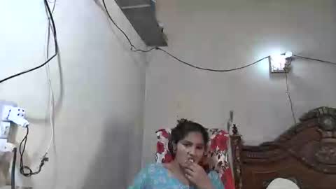 zoyakhan803 online show from 05/09/26, 03:01