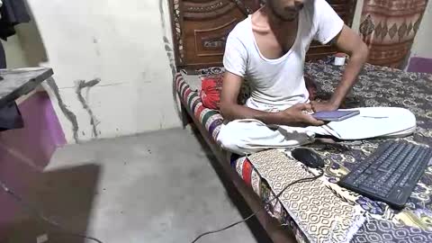 zoyakhan803 online show from 06/03/26, 10:04