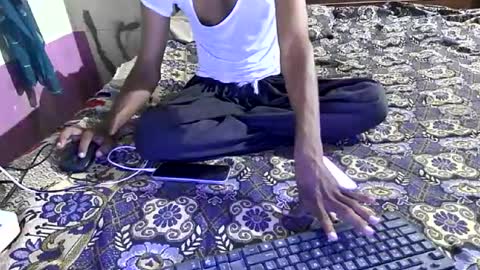 zoyakhan803 online show from 07/12/26, 09:28