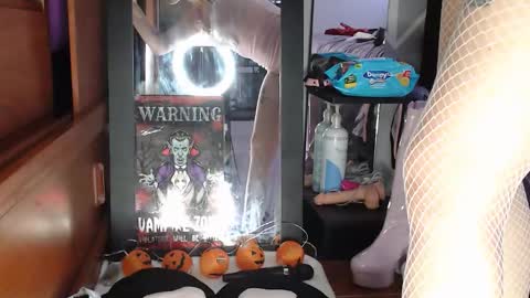 zpzphot online show from 10/23/25, 09:02