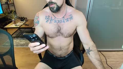 Zuko online show from 10/04/25, 04:32