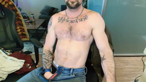 Snapshot of zuko_zen69 chatting on 03/12/26, 01:23 Zuko online show from 03/12/26, 01:23