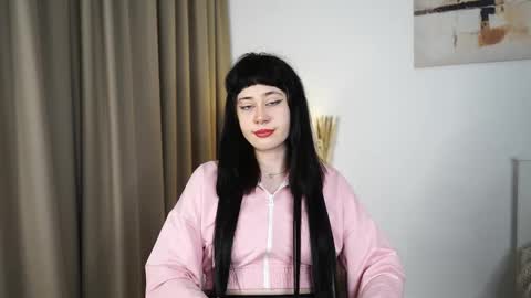 Snapshot of zulaperr chatting on 11/17/25, 08:20 Mira online show from 11/17/25, 08:20