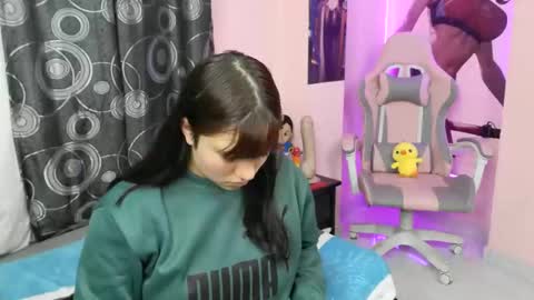 Snapshot of zulemapiel chatting on 02/24/26, 03:15 zulemapiel online show from 02/24/26, 03:15