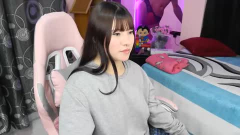 Snapshot of zulemapiel chatting on 04/15/26, 01:01 zulemapiel online show from 04/15/26, 01:01