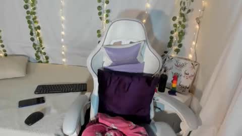 zulemars online show from 10/22/25, 04:13