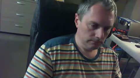 Snapshot of zultem chatting on 04/13/26, 03:56 zultem online show from 04/13/26, 03:56