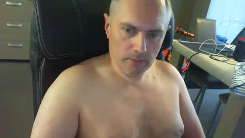 Snapshot of zultem chatting on 05/18/26, 04:07 zultem online show from 05/18/26, 04:07