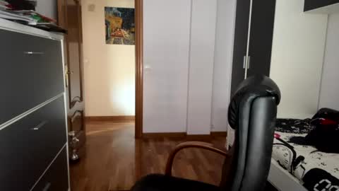 zurdineno online show from 07/08/26, 02:32