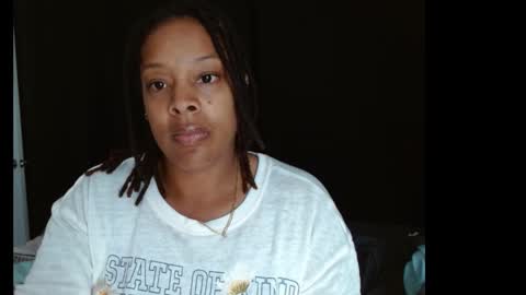 zuriluxe45 online show from 09/17/25, 04:52