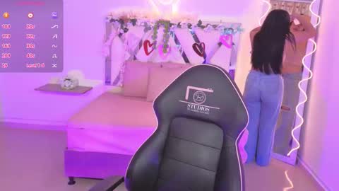 ZURY   online show from 09/30/25, 11:48