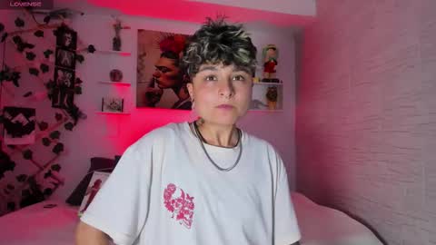 Zury Ramirez online show from 10/26/25, 09:42