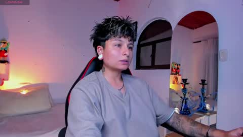 Zury Ramirez online show from 05/17/26, 08:49