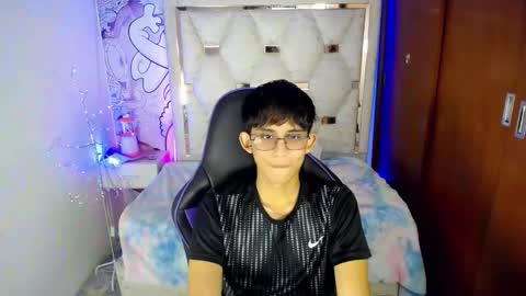 Snapshot of zxvn_n chatting on 06/02/26, 12:51 ZX online show from 06/02/26, 12:51