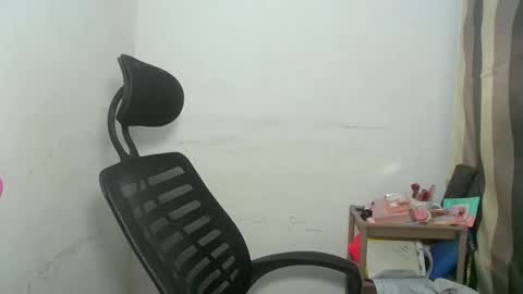 Snapshot of zyeii chatting on 10/31/25, 07:26 sweet lylia online show from 10/31/25, 07:26