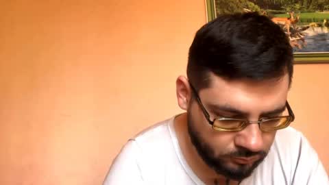 Snapshot of zyqrael chatting on 04/15/26, 08:32 Vlad online show from 04/15/26, 08:32