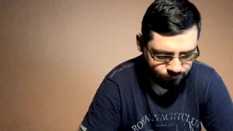 Snapshot of zyqrael chatting on 04/19/26, 06:43 Vlad online show from 04/19/26, 06:43