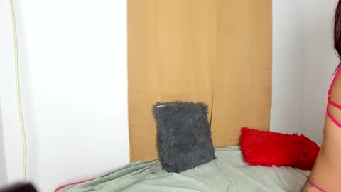 Snapshot of zyra_vox chatting on 09/27/25, 02:33 zyra_vox online show from 09/27/25, 02:33