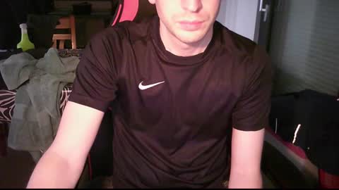 Snapshot of zyriosben chatting on 02/06/25, 11:10 zyriosben online show from 02/06/25, 11:10