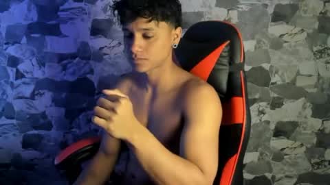 Snapshot of zyzz_1812 chatting on 04/24/26, 05:43 zyzz_1812 online show from 04/24/26, 05:43