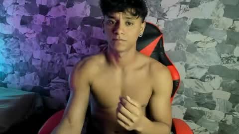 Snapshot of zyzz_1812 chatting on 05/05/26, 04:20 zyzz_1812 online show from 05/05/26, 04:20