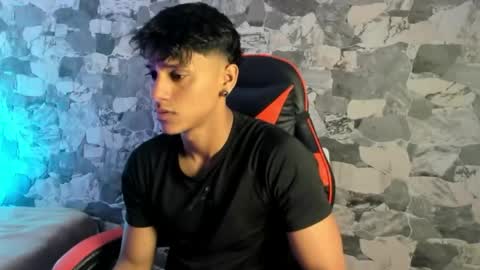 Snapshot of zyzz_1812 chatting on 05/19/26, 02:12 zyzz_1812 online show from 05/19/26, 02:12
